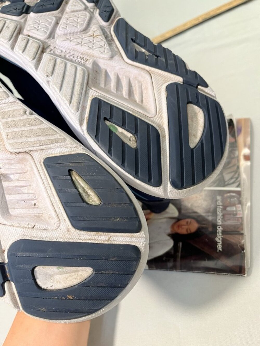 Hoka One One Sneakers Shoes Arahi 6 Men's Size 13 D - Picture 11 of 13